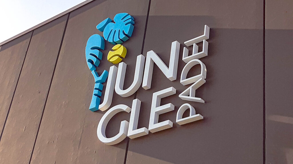 jungle-padel-insegna