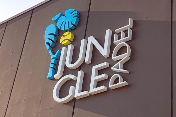 jungle-padel-insegna